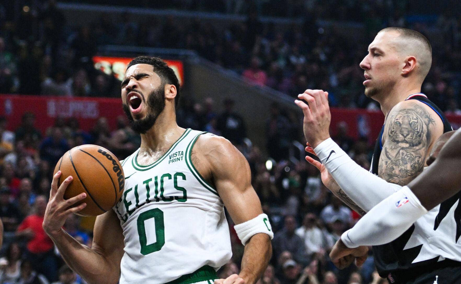 晋级下一阶段引发热议！，塔图姆在法国队比赛中险胜全场沸腾不已-开云娱乐