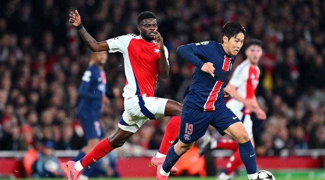 包含欧冠国际比赛日走向成谜，埃因霍温状态回暖，悬念犹存，团队化学反应显著的词条-开云APP下载